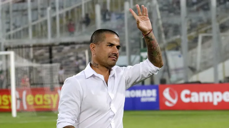 Jorge Acuña no será más entrenador de Santiago City.