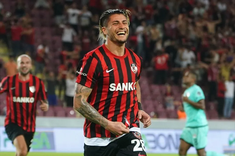 Ángelo Sagal asoma como opción en Colo Colo | Foto: Archivo