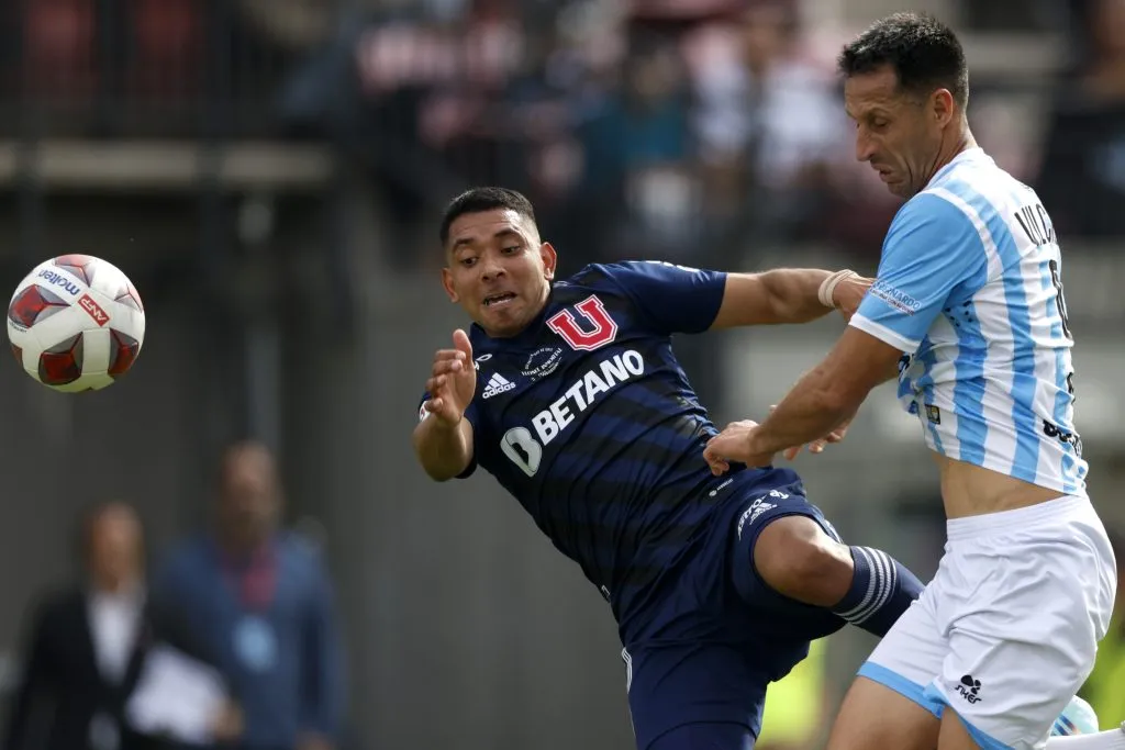 Cristian Chorri Palacios, es uno de los que tiene contrato vigente, pero no ha rendido según lo esperado (Photosport)