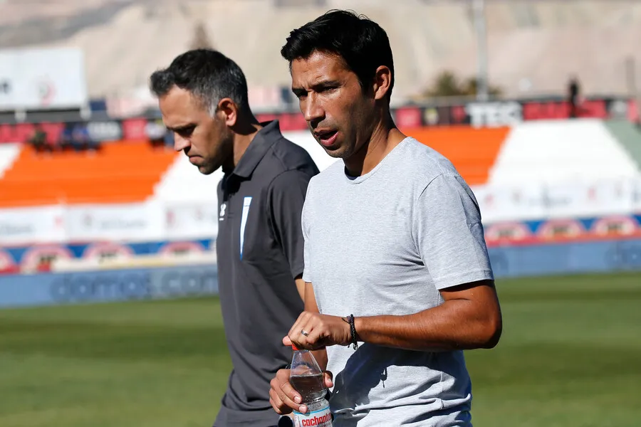 Núñez igualó en su debut en el banco de la UC ante Cobresal. | Foto: Photosport