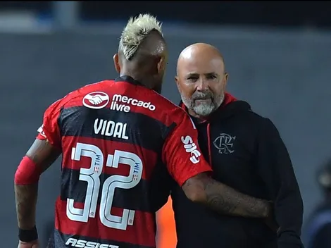 Vidal se cuadra con jugador de Flamengo ante la agresión del PF de Sampaoli