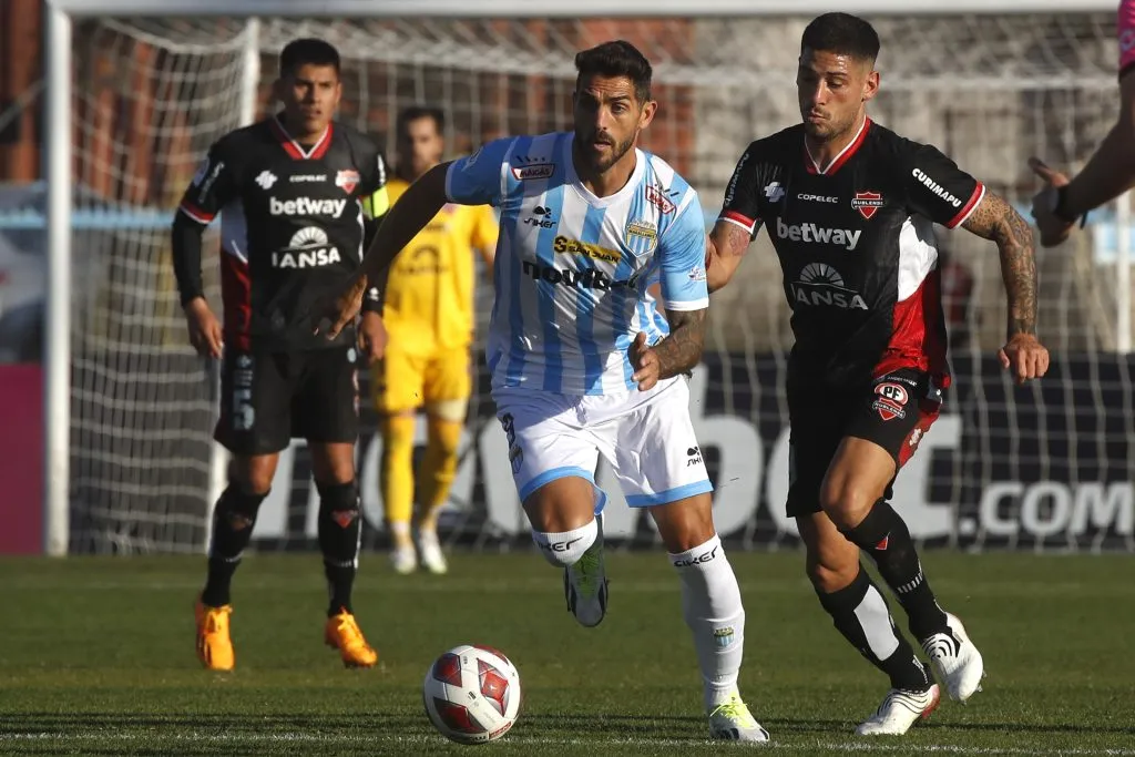 Larrivey ahora defiende los colores de Magallanes | FOTO:  Jonnathan Oyarzun/Photosport