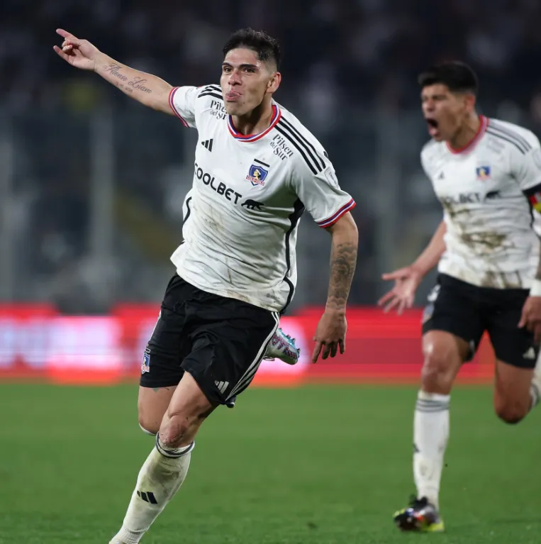 Palacios sigue llamando la atención en el Cacique | Foto: Colo Colo