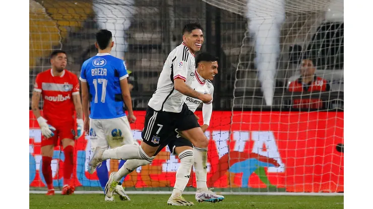 Colo Colo celebra ante Huachipato en el estadio Monumental (Foto: Photosport)