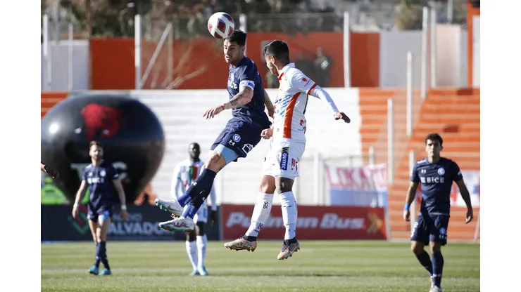 Cobresal y Universidad Católica igualaron en El Salvador (Foto: Photosport)