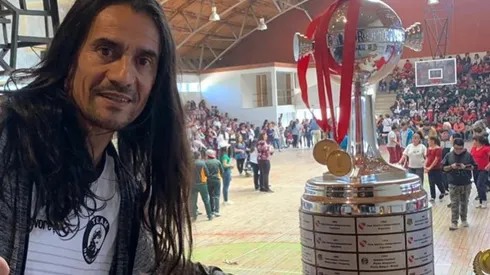 Gabriel Mendoza apuesta sus fichas por Brayan Cortés como capitán de Colo Colo (Archivo)