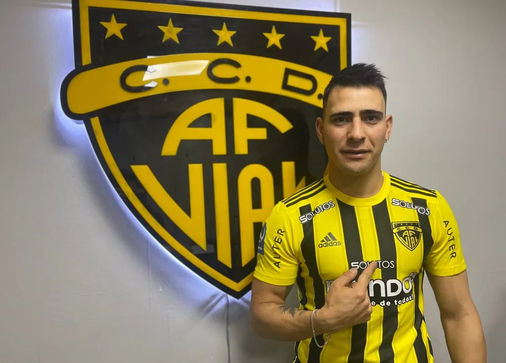 David Llanos vuelve a renacer en el fútbol chileno y defender a Fernández Vial en Segunda División (Prensa  FV)
