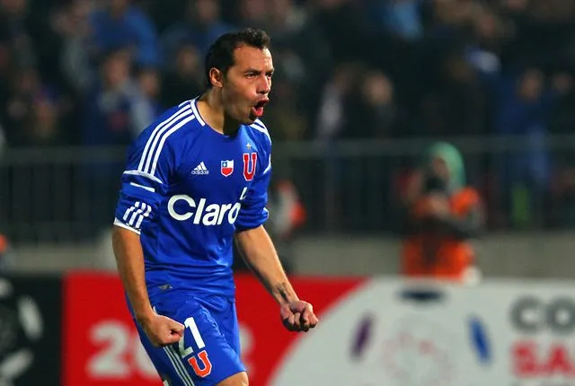 Marcelo Díaz en el año 2012 en la U, con Sampaoli como DT (Archivo)