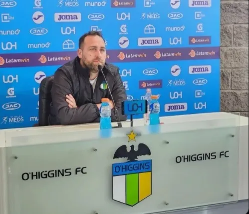 De Muner anunciando su renuncia (Radio Agricultura)