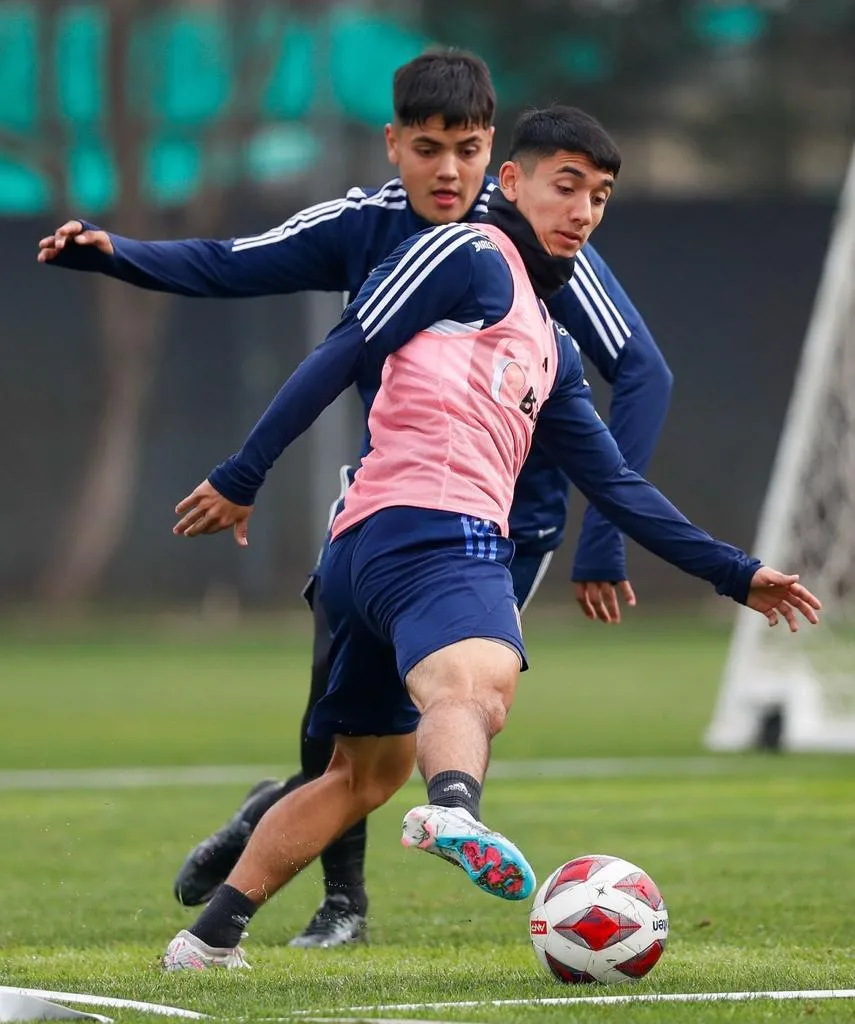 Jeison Fuentealba entrenando durante la semana en el CDA (Prensa Universidad de Chile)