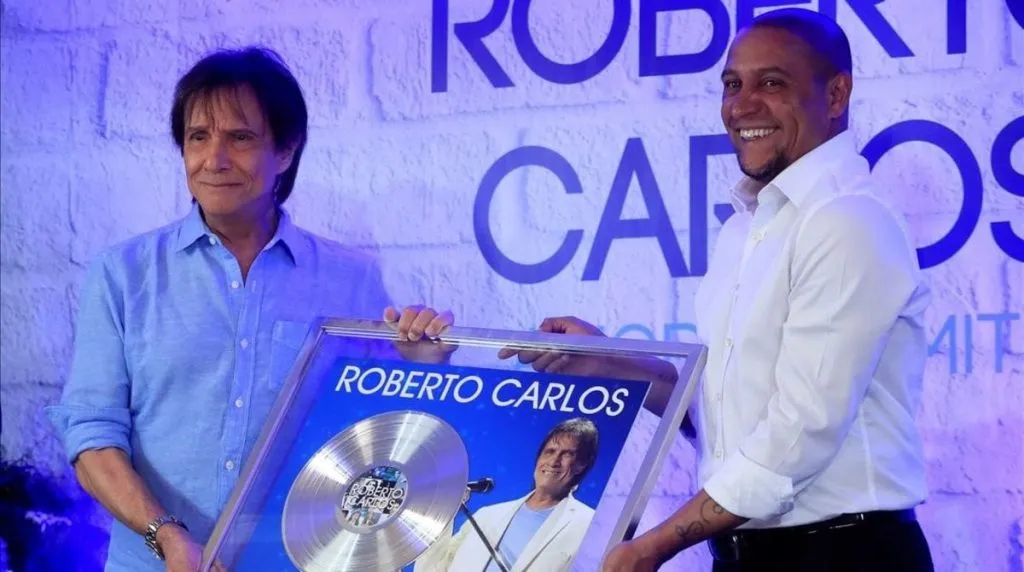 Roberto Carlos por dos (Archivo)