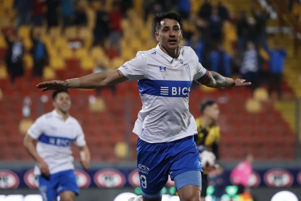 Fernando Zampedri no se quiere mover de Universidad Católica (Photosport)