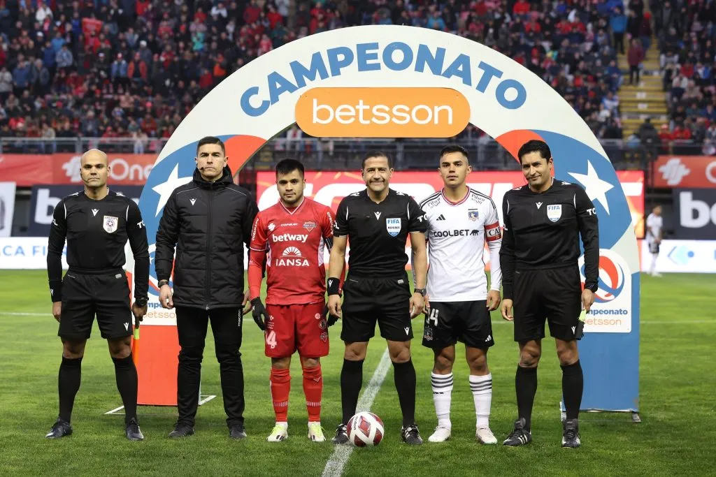 Vicente Pizarro fue capitán en el empate del Cacique ante Ñublense (Foto: Colo Colo)