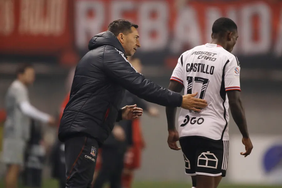 Dabrowski saca la calculadora en Colo Colo. | Foto: Photosport