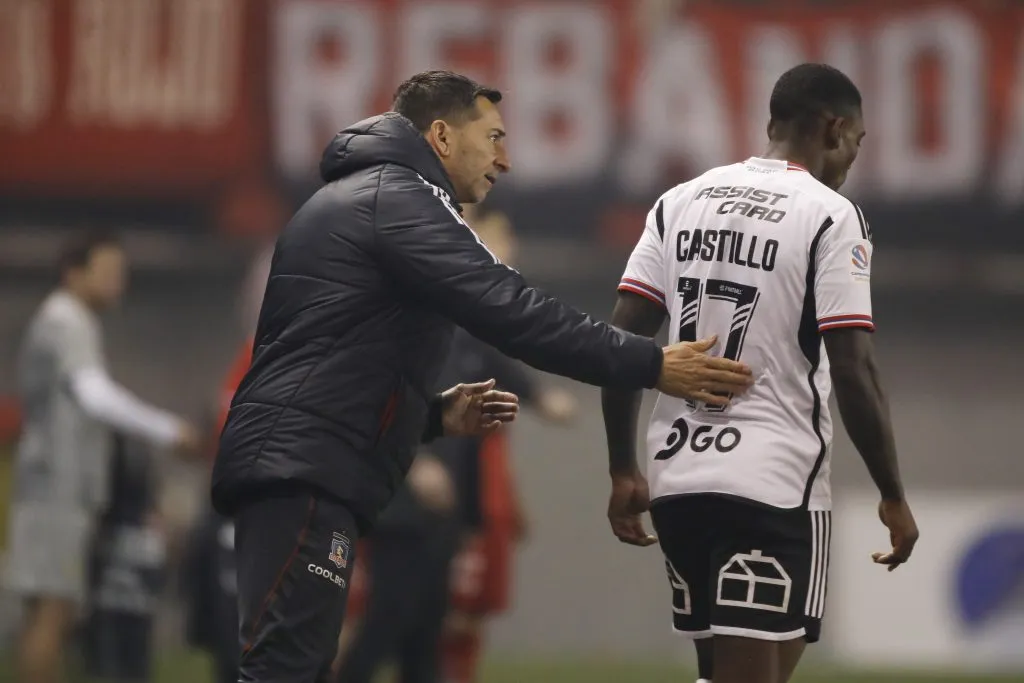 Castillo fue uno de los jugadores más criticados por la parcialidad alba | FOTO: Marco Vasquez/Photosport