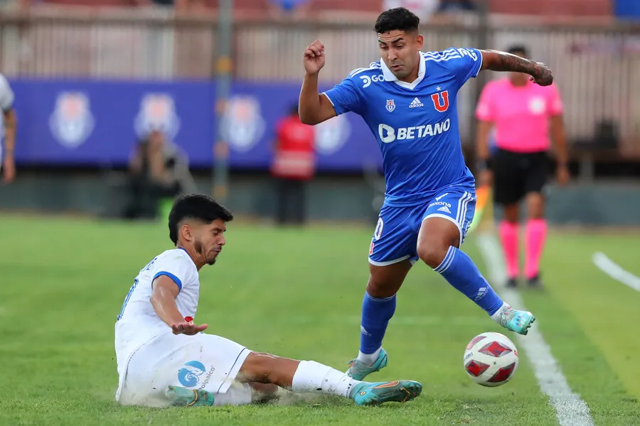 Jeisson Vargas se queda en Universidad de Chile. | Foto: Photosport