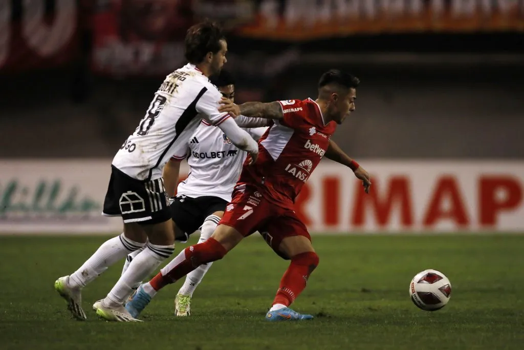 Colo Colo empató 0-0 ante Ñublense en el estadio Nelson Oyarzún de Chillán (Foto: Photosport)