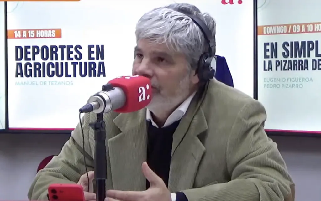 Juan Cristóbal Guarello le cayó con todo a Arturo Vidal tras saber que el futbolista lo trató pésimo (Captura Agricultura)