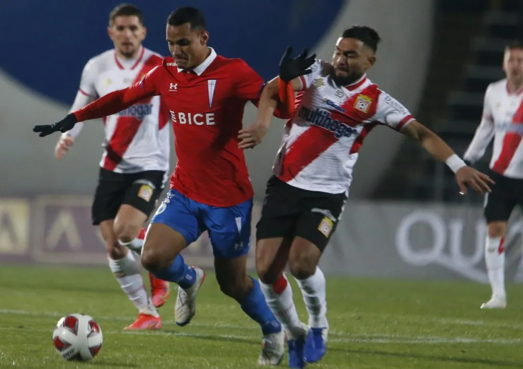 Rovira fue una de las figuras de la UC ante Coquimbo Unido | FOTO: Jose Robles/Photosport
