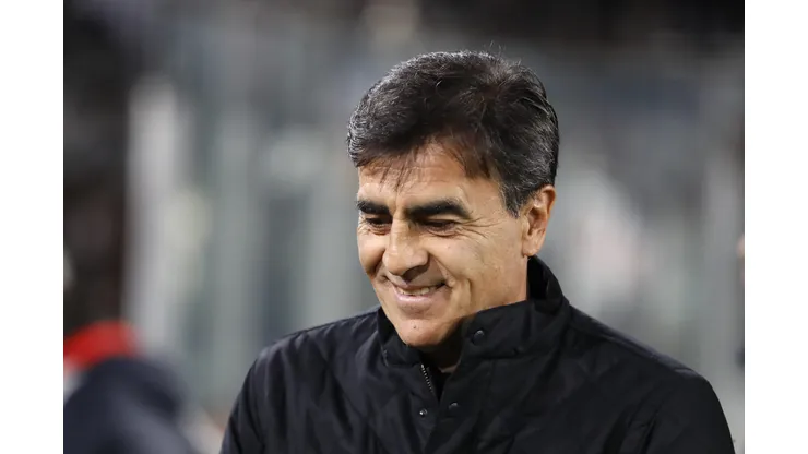 Gustavo Quinteros espera que no salga ningún jugador del plantel de Colo Colo (Foto: Photosport)