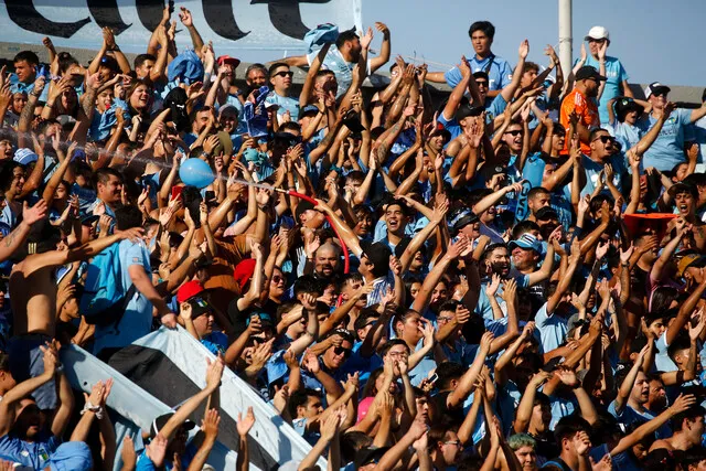 La conejita Playboy no quiere que los hinchas vayan al estadio (Photosport)