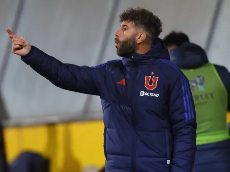 Ayudante de Pellegrino responsabiliza a la dirigencia de la U por no tener a un lateral izquierdo de reemplazo