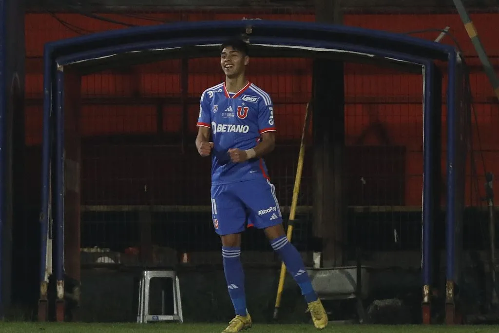 Darío Osorio perdió la brújula en el fútbol chileno y en la Universidad de Chile (Photosport)