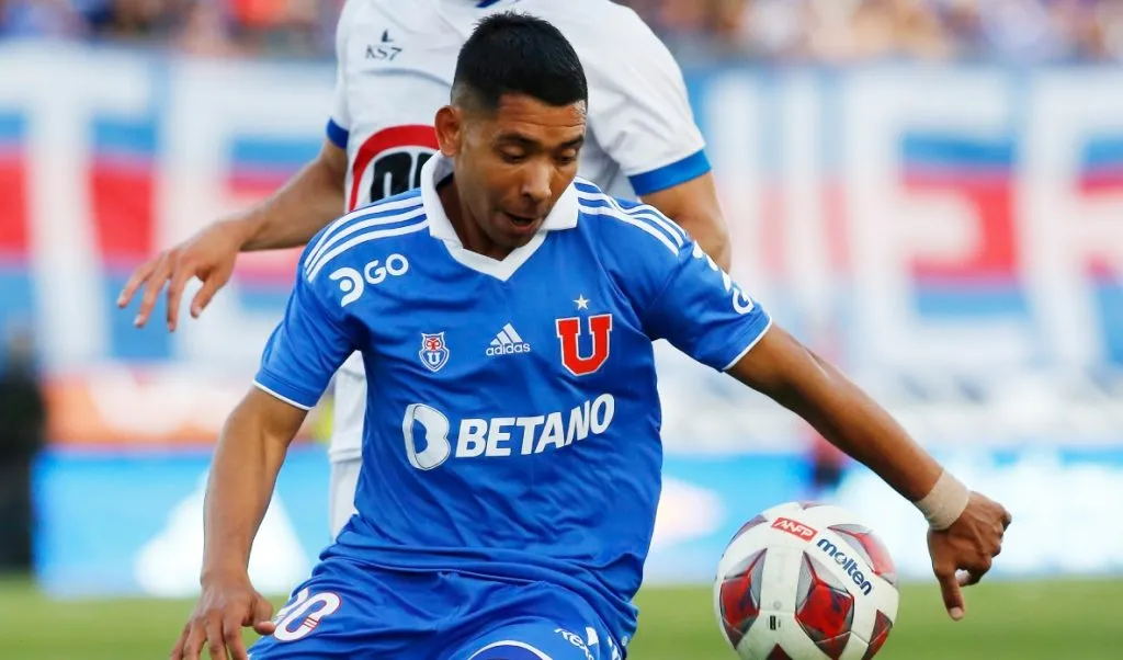 Palacios lleva más de dos meses lleva sin convertir con la camiseta de la U (Photosport)