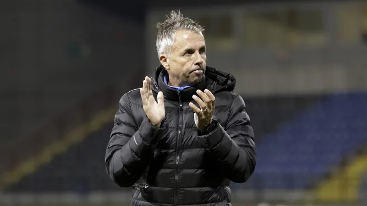 Gustavo Álvarez no quiso ahondar sobre su situación en Huachipato