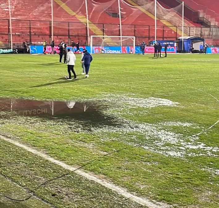Así está la cancha del Santa Laura para el desafío entre la U y Palestino (Bolavip)