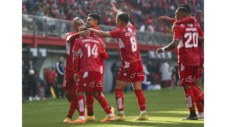 En Ñublense esperan aprovechar la goleada que sufrió Colo Colo en la Copa Sudamericana (Foto: Photosport)