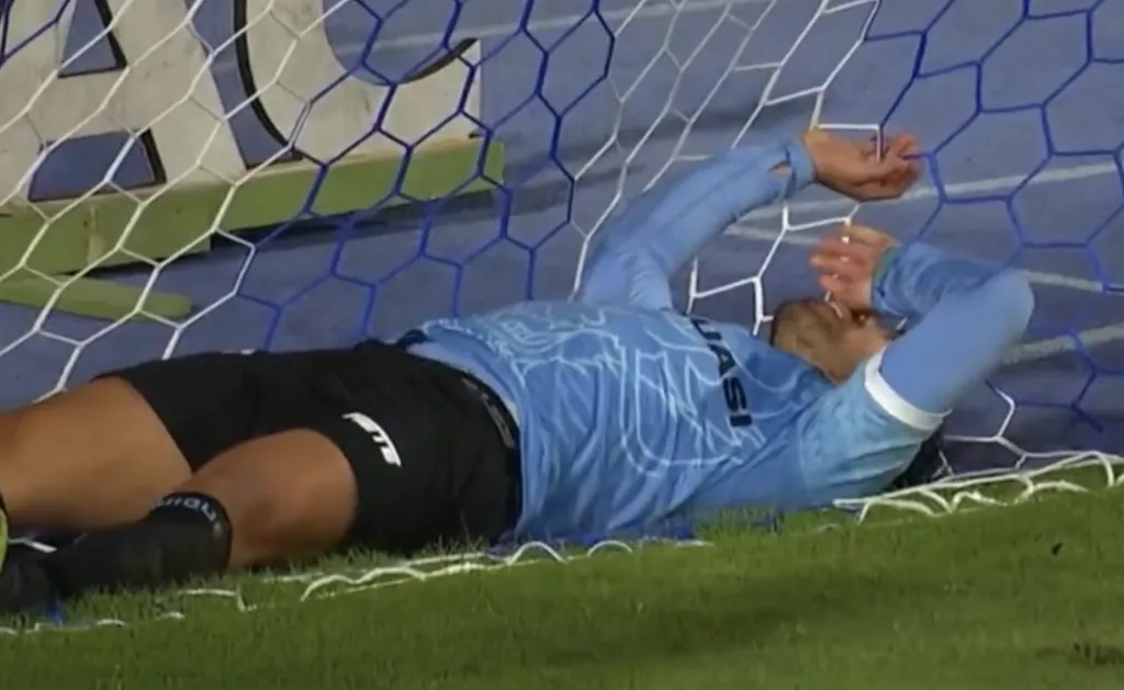 Edson Puch erró un gol solo frente a Barnechea (Pantallazo TNT Sports)