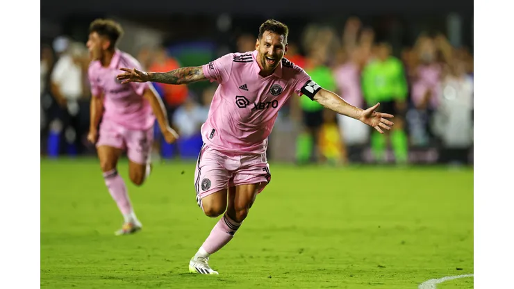 Polémica por los jugadores del Cruz Azul que cambiaron camisetas con Lionel Messi