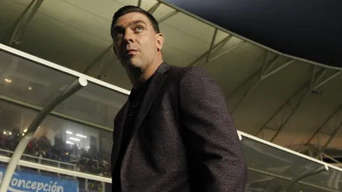 Pablo Guede es resistido totalmente por Fabián Estay en la UC y le da el sí a un técnico mundialista