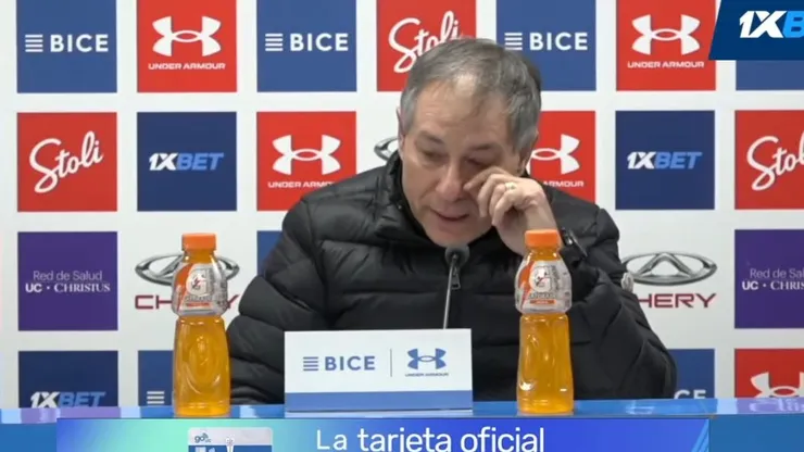 Ariel Holan y su triste despedida de la Universidad Católica