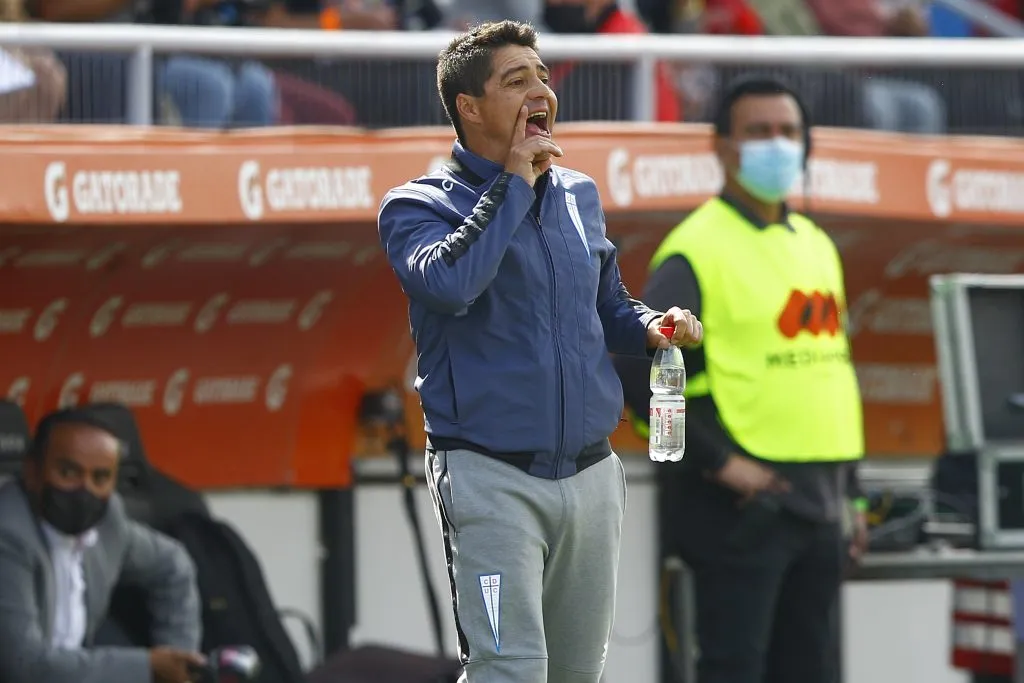 Valenzuela tendrá su segunda oportunidad en el banco de la UC | FOTO: Felipe Zanca/Photosport