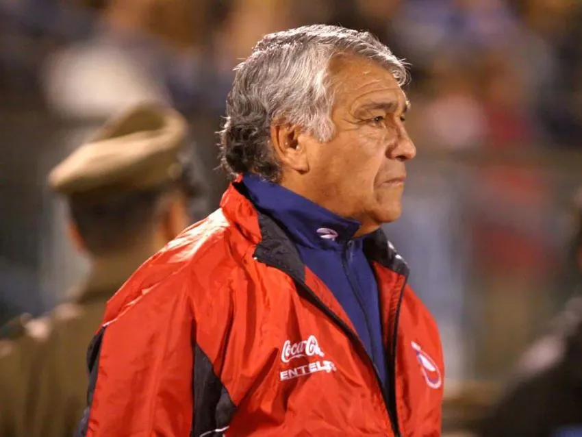 Acompañado de su familia, se encuentra en estas duras horas el ex DT, José Sulantay (Archivo)