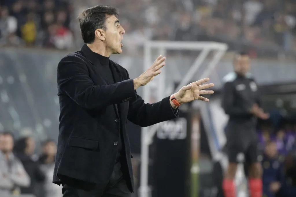 Gustavo Quinteros fue sancionado con 3 fechas de castigo por el Tribunal de Disciplina (Photosport)