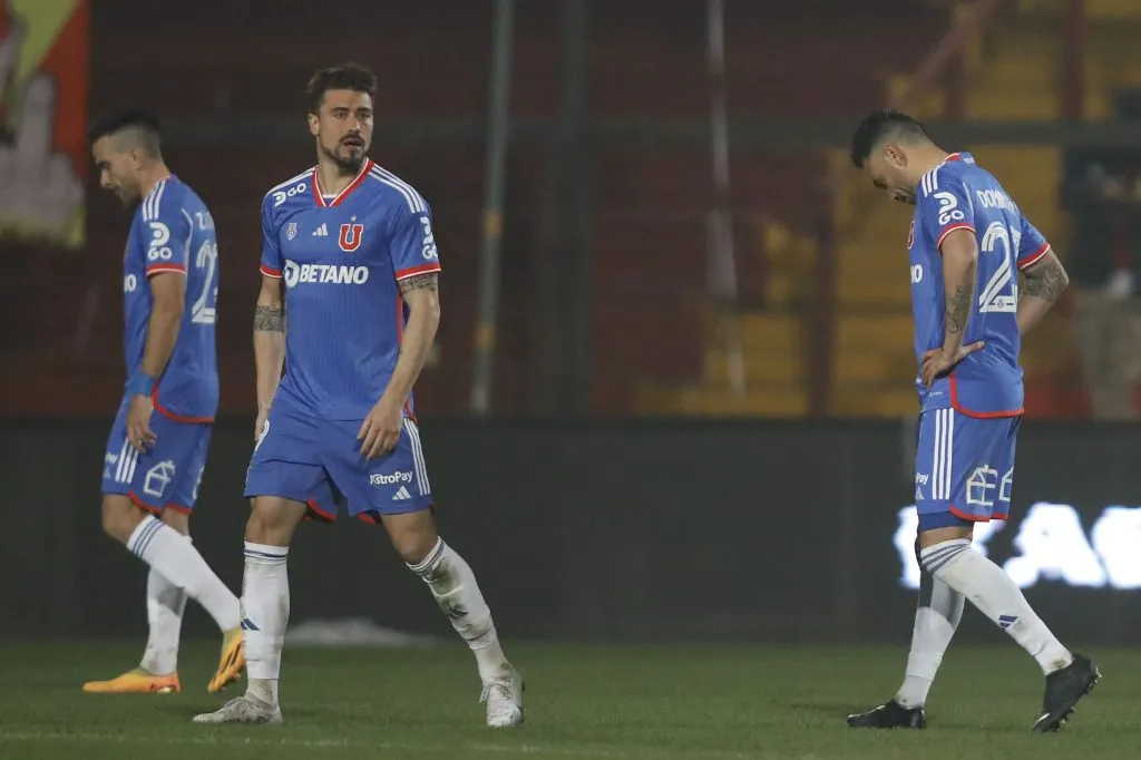 La U sufrió un duro golpe tras caer ante Unión Española | Foto: Photosport