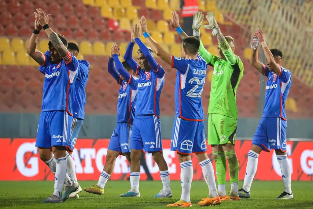 Pellegrino al igual que Luis Casanova, hizo un llamado a dar vuelta la página.