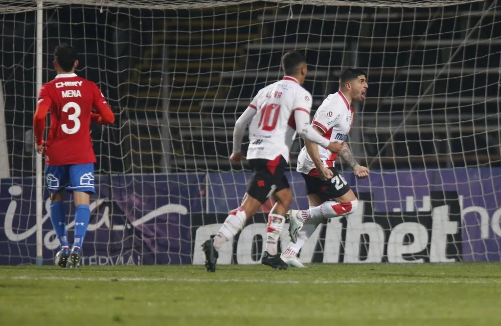 La UC sumó una nueva derrota en el Campeonato Nacional | Foto: Photosport