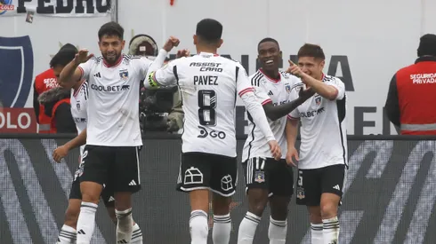 Gil celebrando su gol ante el Capo de Provincia por el Campeonato Nacional.