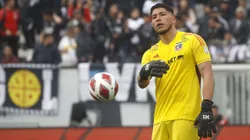 Brayan Cortés seguirá en la titularidad de Colo Colo ante Ñublense