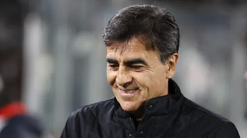 La noticia que le deja una sonrisa de oreja a oreja a Gustavo Quinteros en Colo Colo