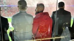 Arturo Vidal estuvo mirando el compromiso del Atheltico Paranaense ante el Flamengo por la Copa de Brasil (Foto: monivilela, Twitter)