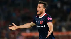 Henríquez sigue haciendo noticia y ahora tiene nuevo club.