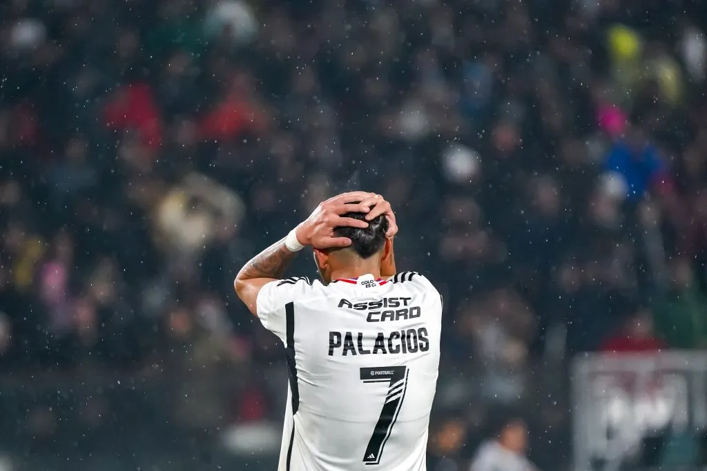 Colo Colo lamenta la farra ante América en el Estadio Monumental por la Sudamericana (Guille Salazar)