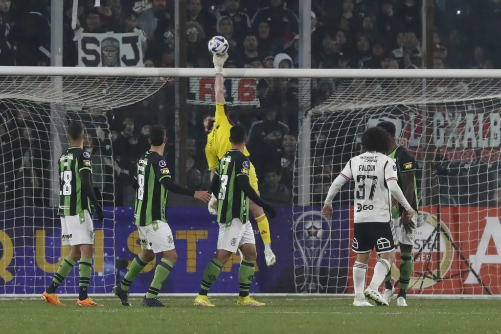 Colo Colo venció por 2-1 al América MG en el estadio Monumental (Foto: Photosport)