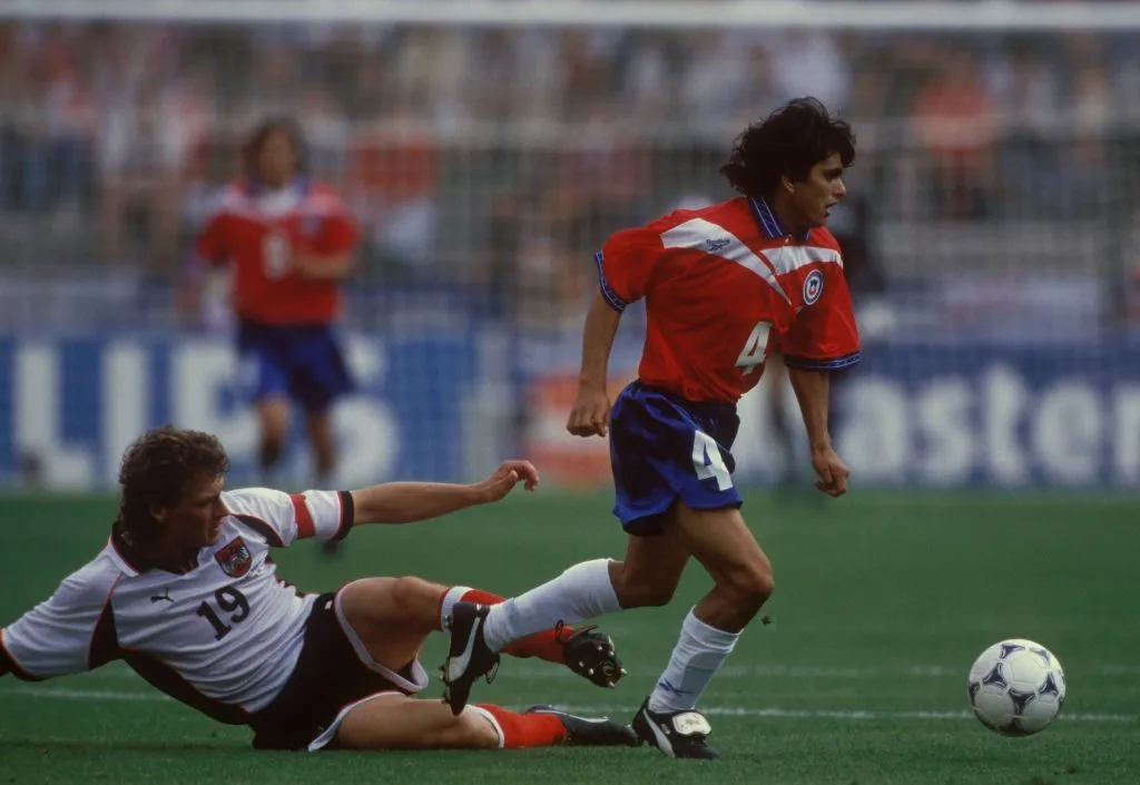 Francisco Murci Rojas -derecha- fue acusado de haber cometido un robo en un supermercado (Imago)