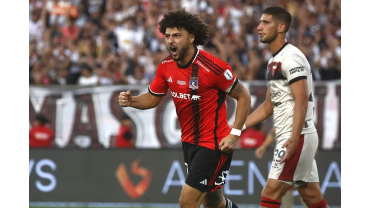 Maximiliano Falcón volverá a su tradicional dorsal en la Copa Sudamericana (Foto: Photosport)